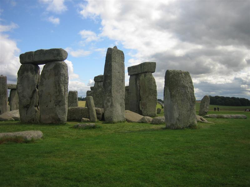 Stonehenge 8400